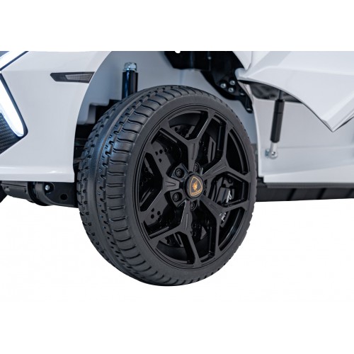 Vozidlo Lamborghini Revuelto XL White