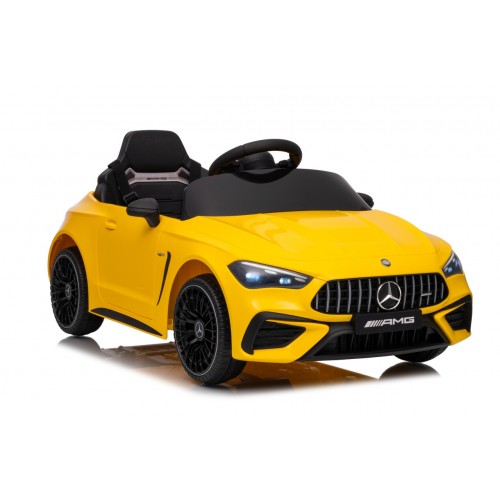 Mercedes Benz AMG CLE 53 Žlté vozidlo