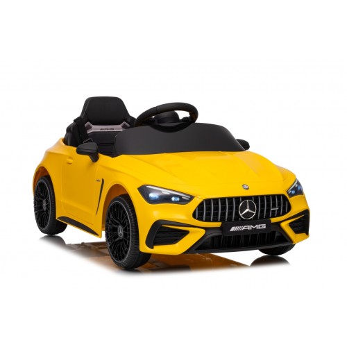 Mercedes Benz AMG CLE 53 Žlté vozidlo