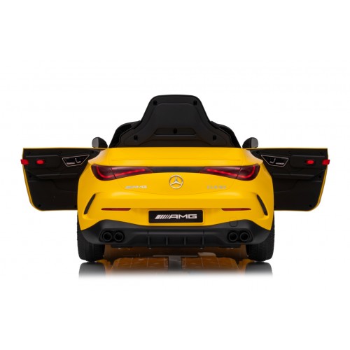 Mercedes Benz AMG CLE 53 Žlté vozidlo