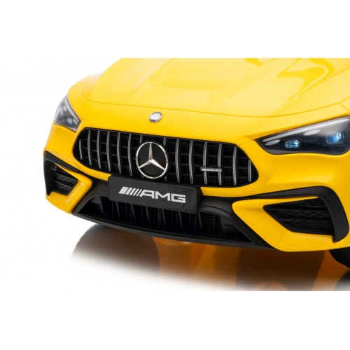 Mercedes Benz AMG CLE 53 Žlté vozidlo