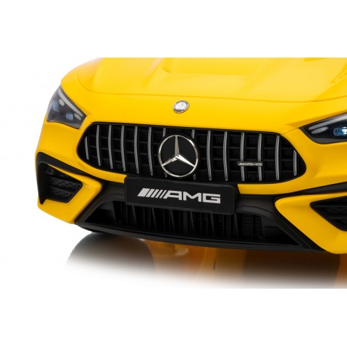 Mercedes Benz AMG CLE 53 Žlté vozidlo