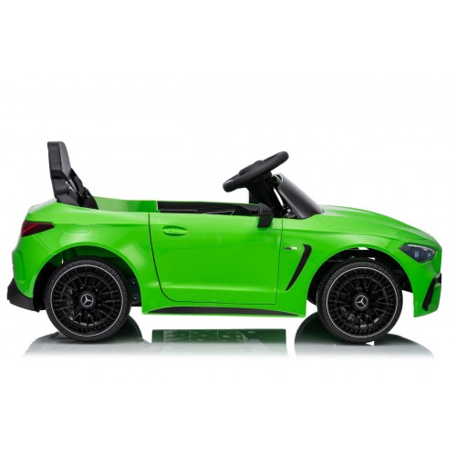 Mercedes Benz AMG CLE 53 Zelené vozidlo