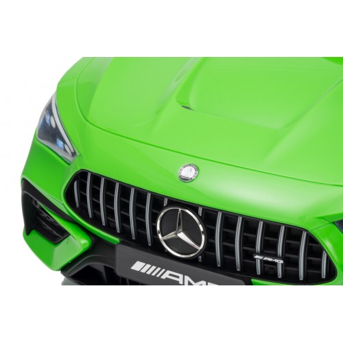 Mercedes Benz AMG CLE 53 Zelené vozidlo
