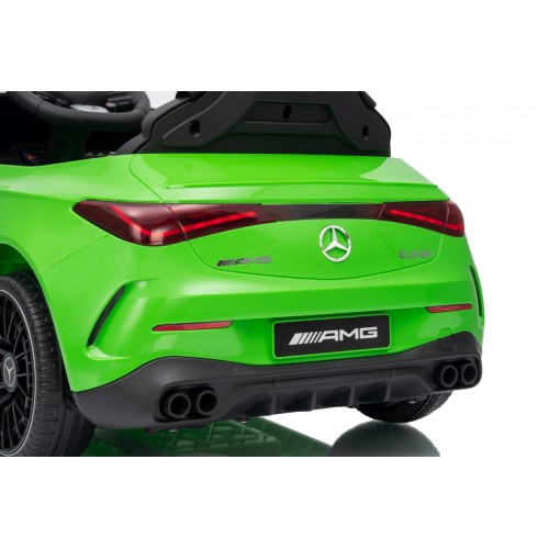 Mercedes Benz AMG CLE 53 Zelené vozidlo