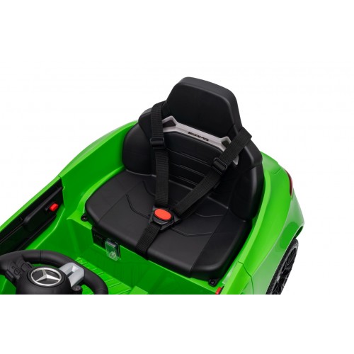 Mercedes Benz AMG CLE 53 Zelené vozidlo