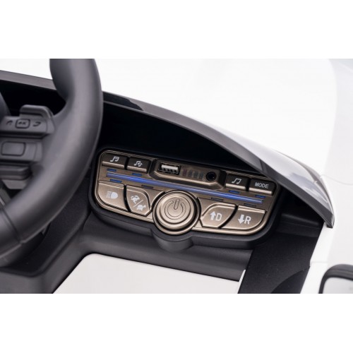 Vozidlo Mercedes Benz AMG CLE 53 White