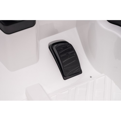 Vozidlo Mercedes Benz AMG CLE 53 White