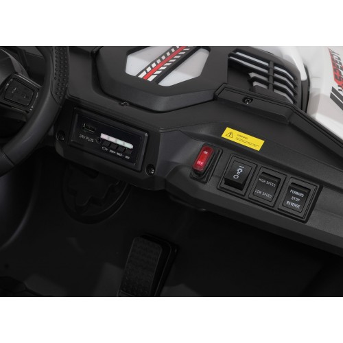 SPEEDY 4x4 Buggy Vehicle White