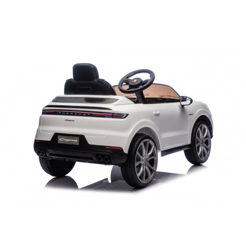 Vozidlo Porsche Cayenne White