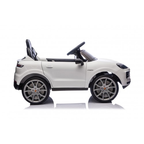 Vozidlo Porsche Cayenne White