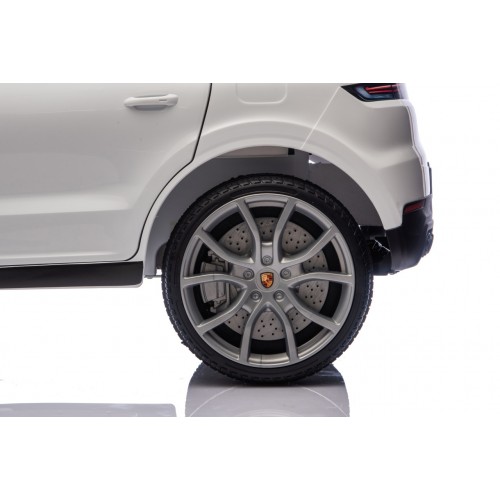 Vozidlo Porsche Cayenne White
