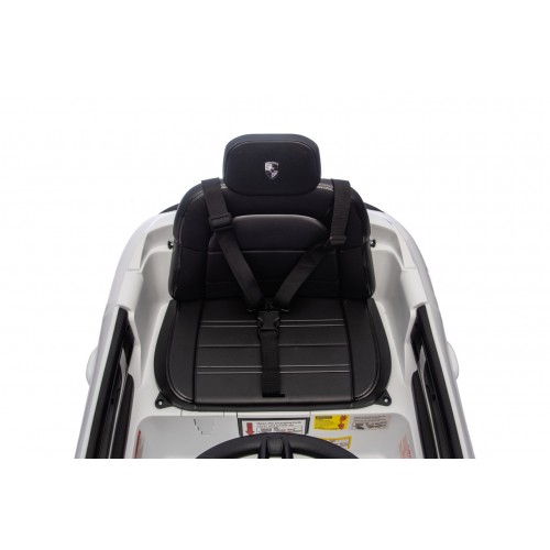 Vozidlo Porsche Cayenne White