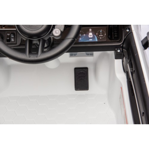 Vozidlo Porsche Cayenne White