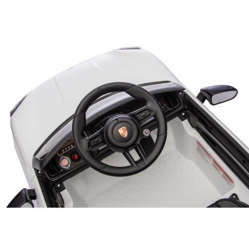 Vozidlo Porsche Cayenne White