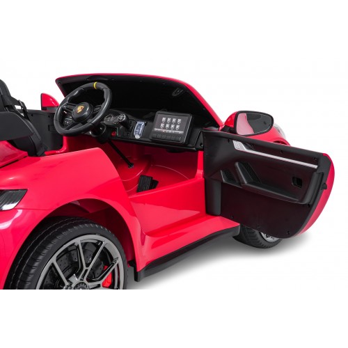 Porsche 911 GT 3 STRONG červené vozidlo