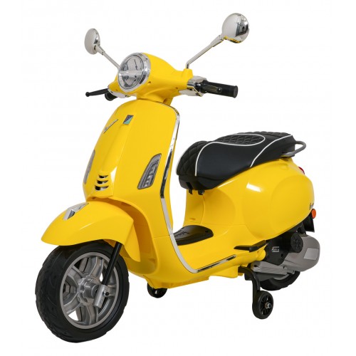 Automobilový skúter Vespa ROMA žltý