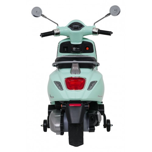 Vespa ROMA Scooter Vehicle Green