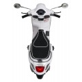 Automobilový skúter Vespa ROMA White