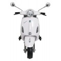 Automobilový skúter Vespa ROMA White