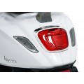 Automobilový skúter Vespa ROMA White