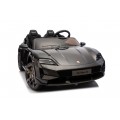 Vozidlo Porsche Taycan Turbo S Black