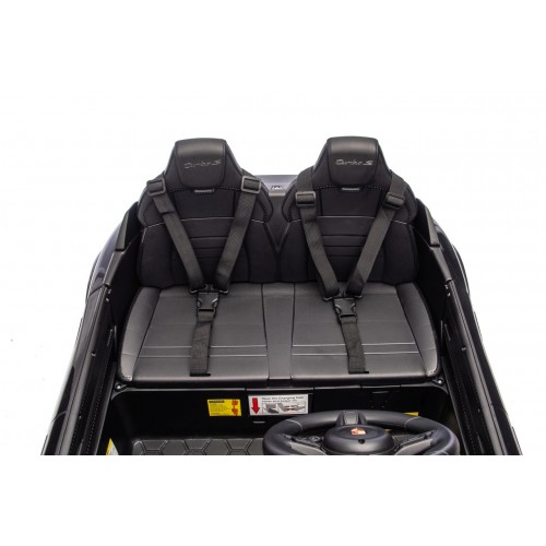 Vozidlo Porsche Taycan Turbo S Black