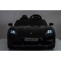 Vozidlo Porsche Taycan Turbo S Black