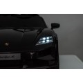 Vozidlo Porsche Taycan Turbo S Black