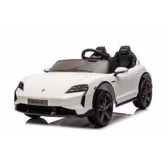 Vozidlo Porsche Taycan Turbo S White