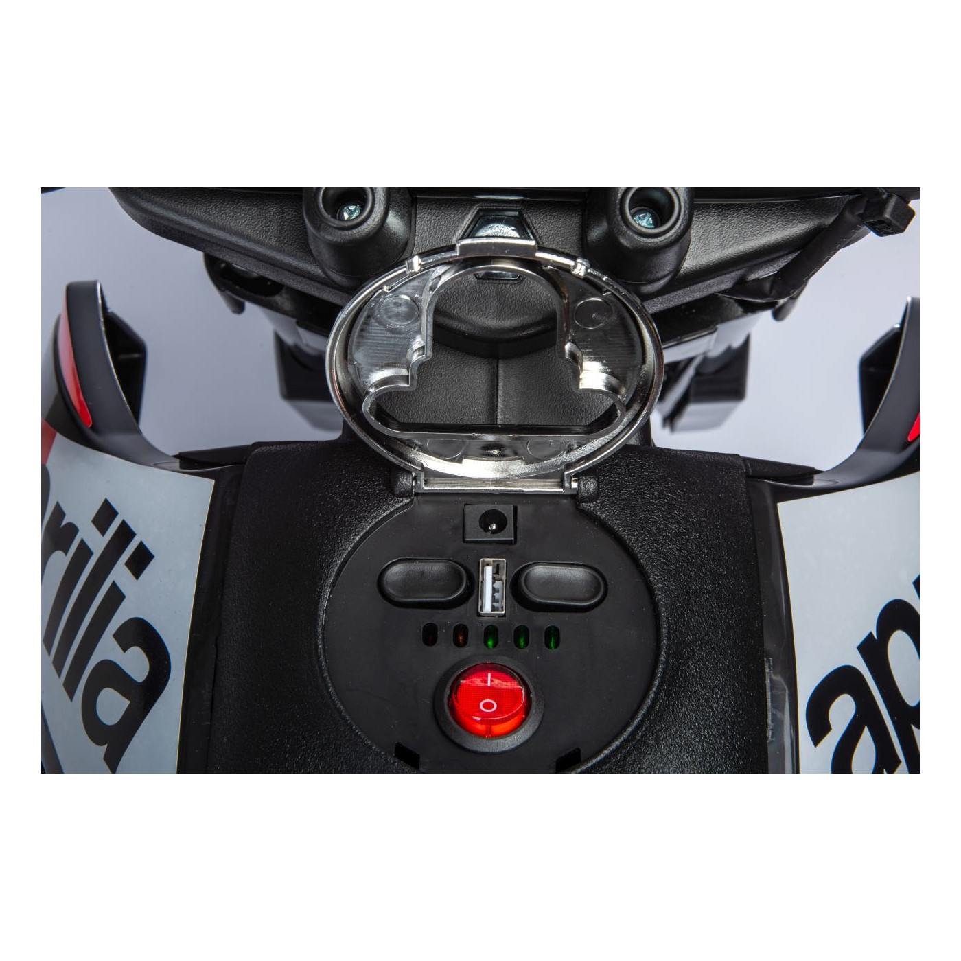 Motor vozidla Aprilia RX biela