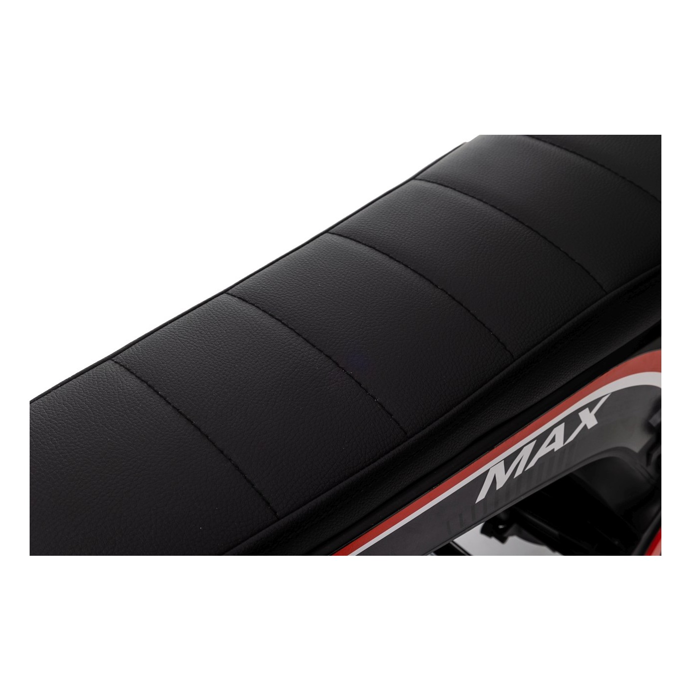 Motor vozidla RZ56 MAX červený