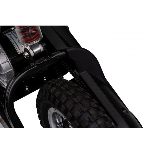 Motor vozidla RZ56 MAX červený