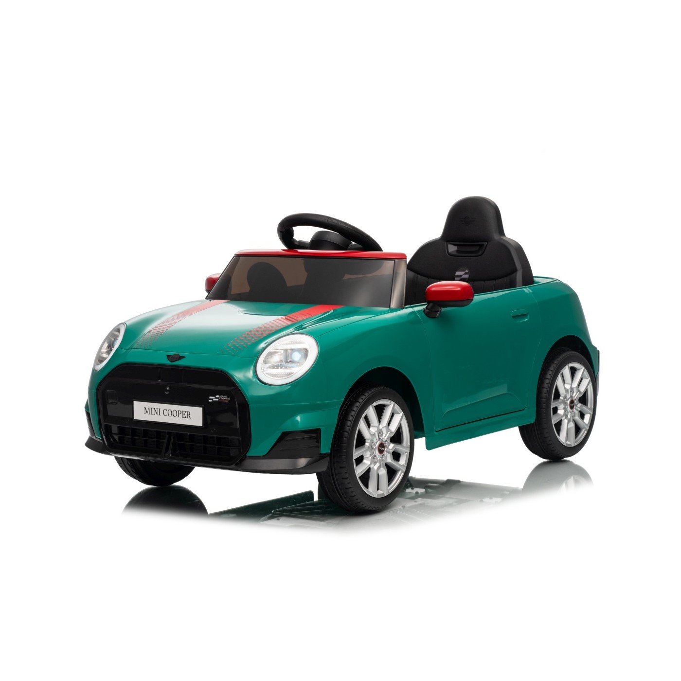 Zelené vozidlo Mini Cooper