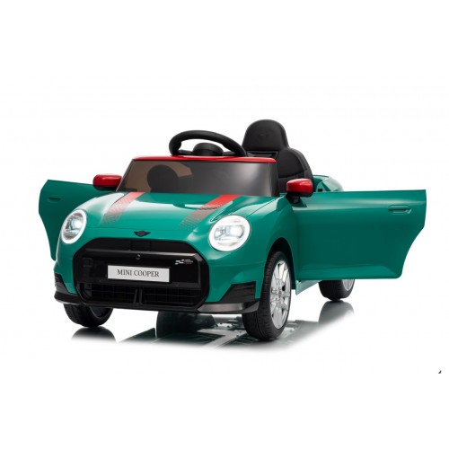 Zelené vozidlo Mini Cooper