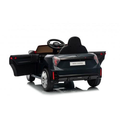 Mini Cooper čierne vozidlo