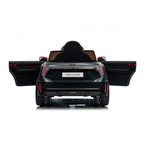 Mini Cooper čierne vozidlo