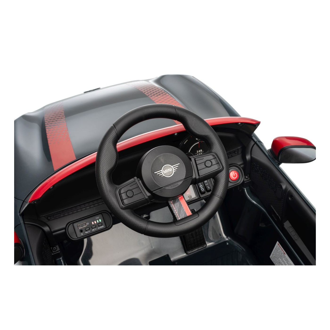 Mini Cooper čierne vozidlo