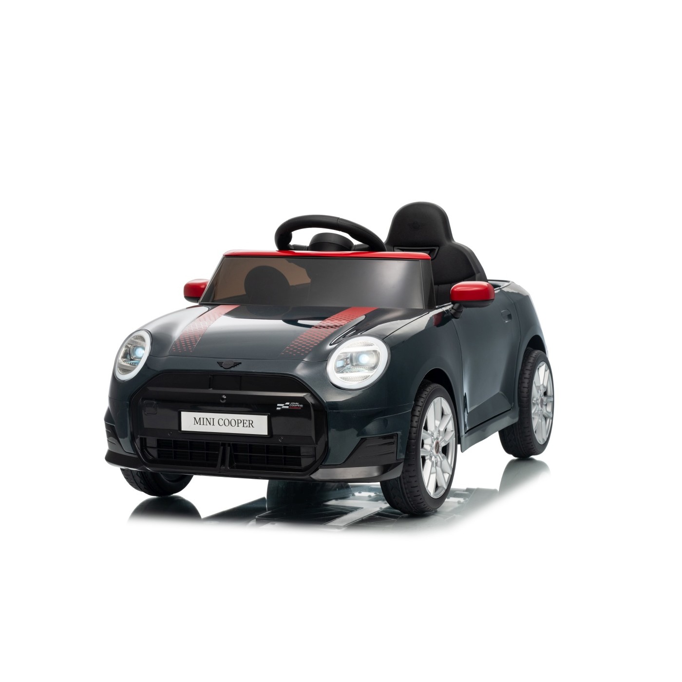 Mini Cooper čierne vozidlo