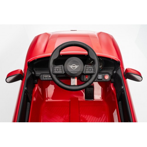 Červené vozidlo Mini Cooper