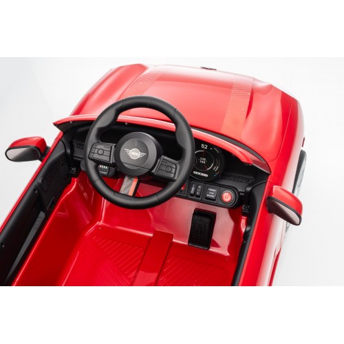 Červené vozidlo Mini Cooper