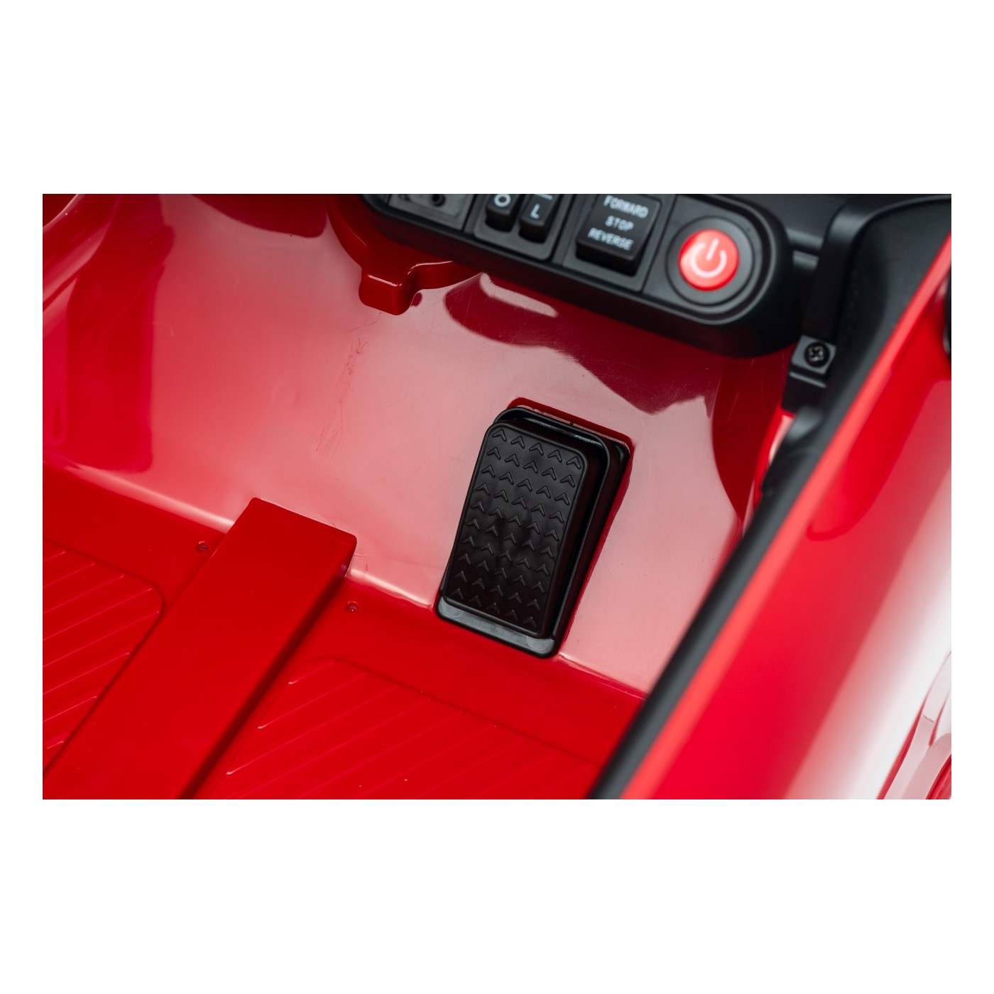 Červené vozidlo Mini Cooper