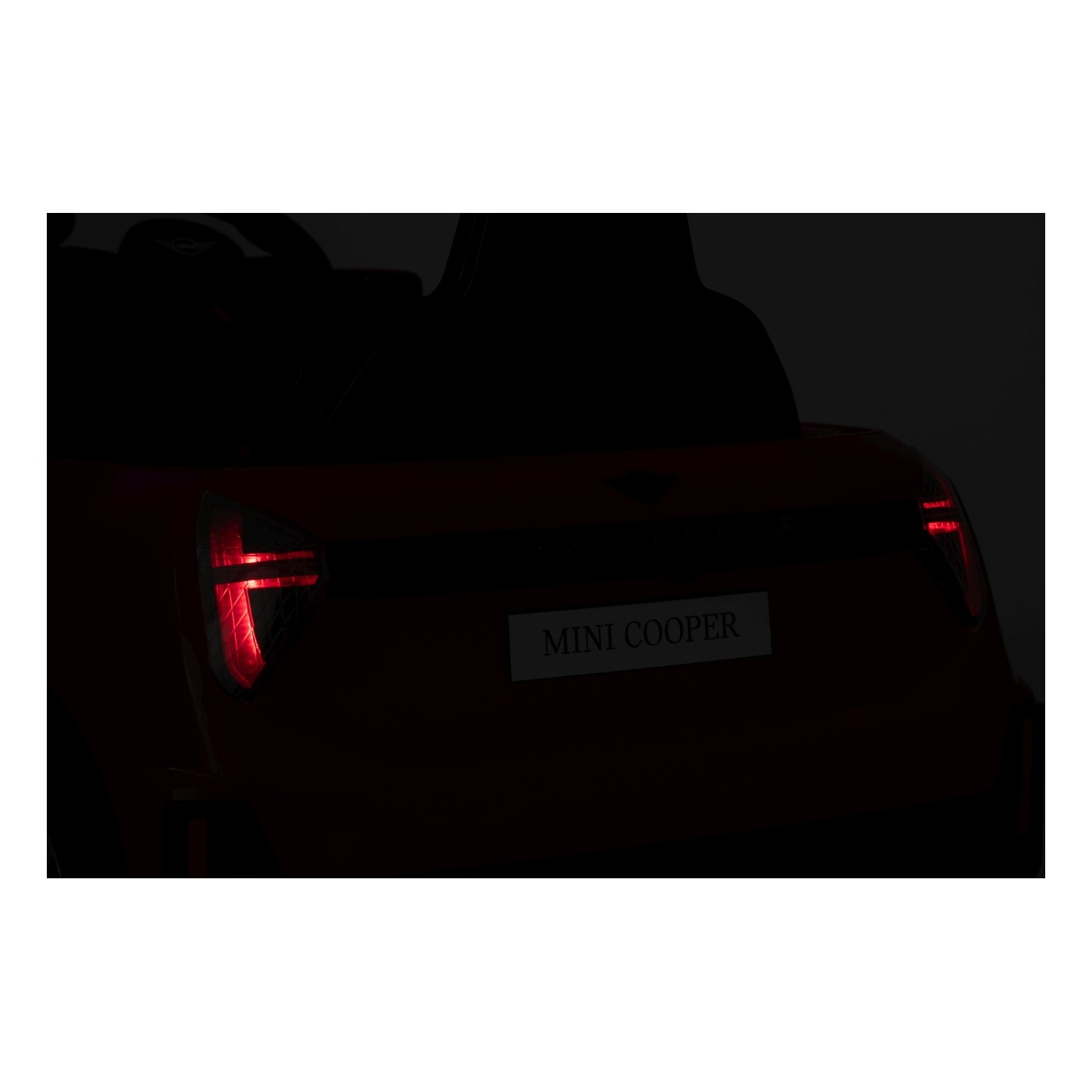 Červené vozidlo Mini Cooper