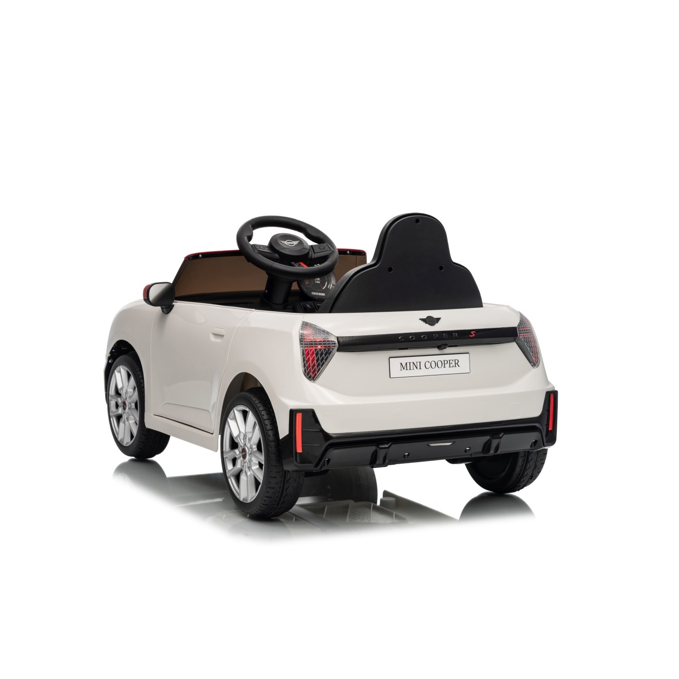 Mini Cooper biele vozidlo