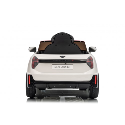 Mini Cooper biele vozidlo