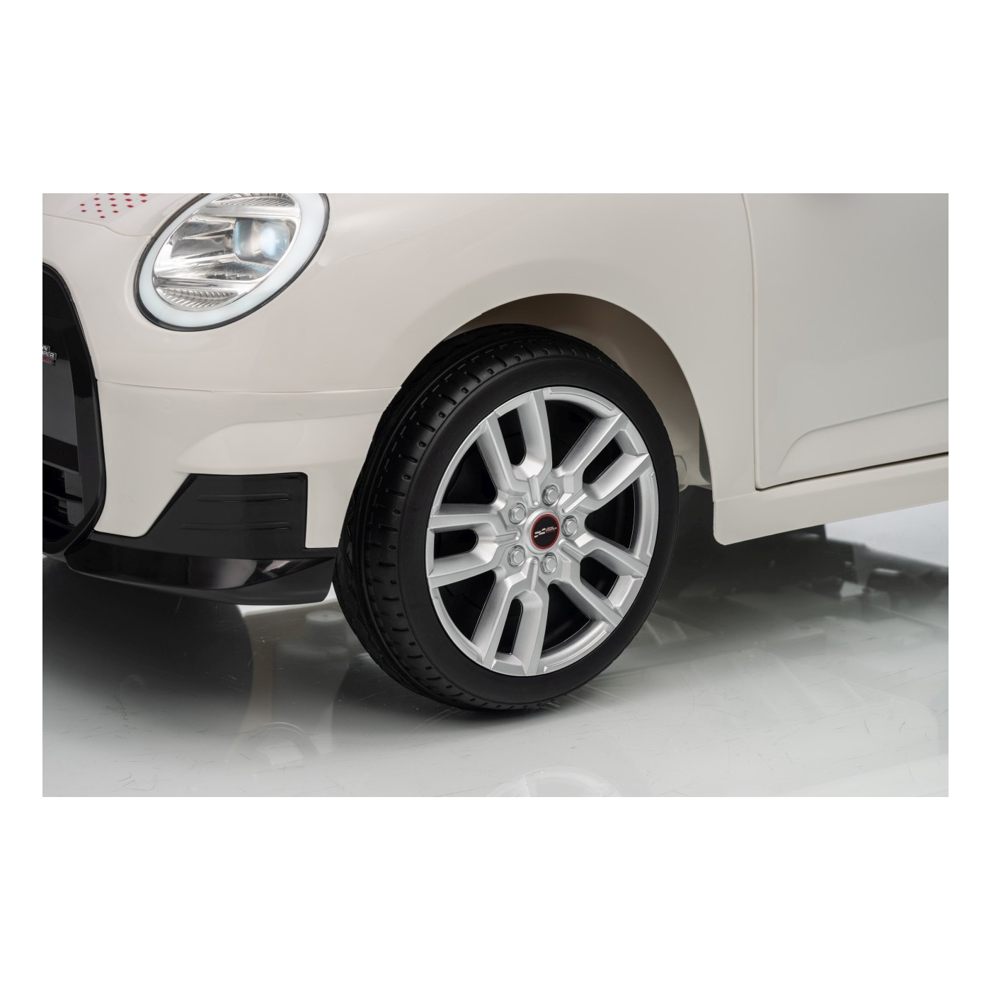 Mini Cooper biele vozidlo