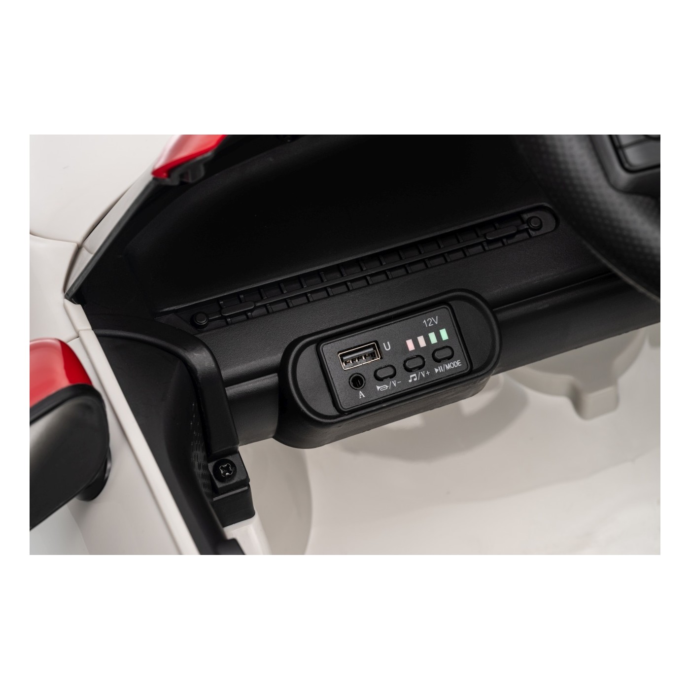 Mini Cooper biele vozidlo