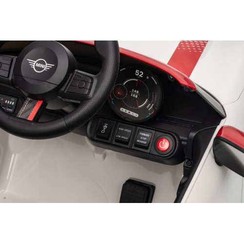 Mini Cooper biele vozidlo