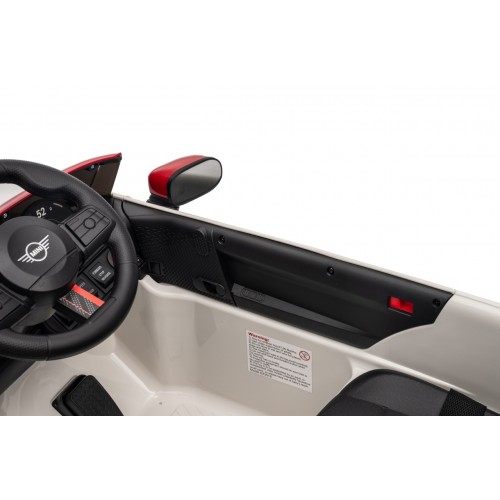 Mini Cooper biele vozidlo