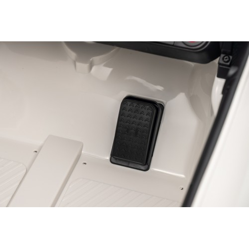 Mini Cooper biele vozidlo